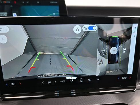 Certified 2025 Ford Expedition Max Active image 17