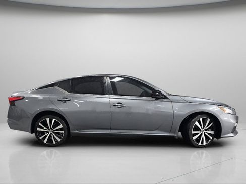 Used 2020 Nissan Altima 2.5 SR w/ Premium Package AWD/4WD image 25