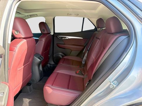 Used 2025 Buick Envision Sport Touring AWD/4WD image 20