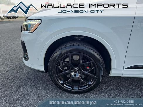 Used 2025 Audi SQ7 Premium Plus AWD/4WD image 7