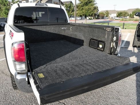 Used 2023 Toyota Tacoma TRD Off-Road image 57