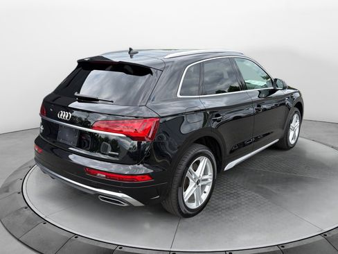Used 2023 Audi Q5 e Premium Plus w/ Premium Plus Package AWD/4WD image 7