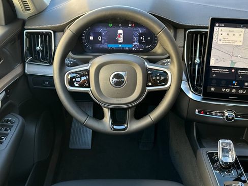 New 2026 Volvo XC90 B5 Plus w/ Protection Package Premier image 15