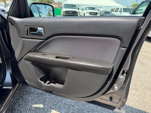 Used 2012 Ford Fusion SE FWD image 19