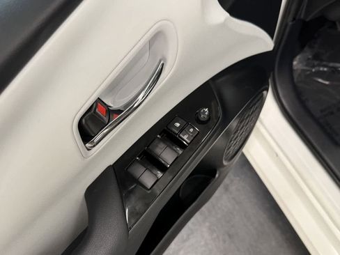 Used 2021 Toyota Prius Prime LE image 14