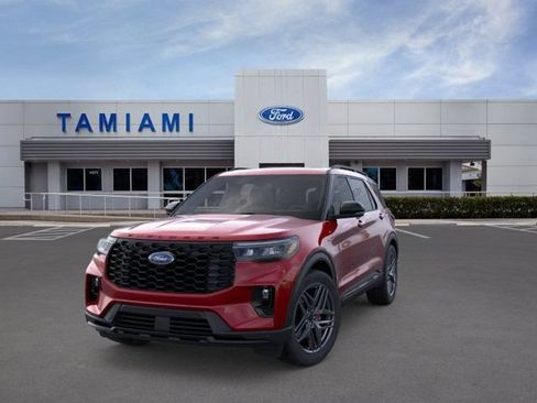 New 2026 Ford Explorer ST-Line w/ ST-Line Street Pack AWD/4WD image 2