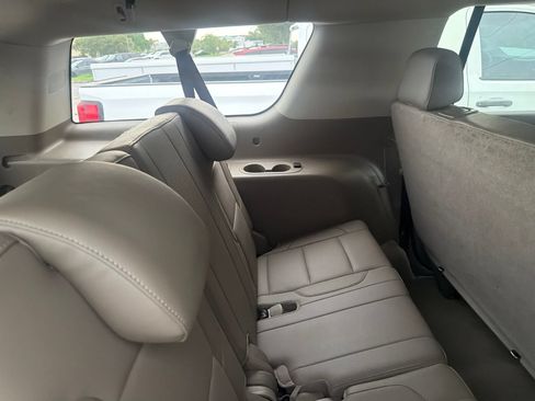 Used 2019 GMC Yukon XL SLT RWD image 7