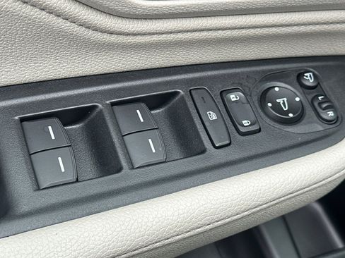 Used 2025 Honda Odyssey Elite image 13