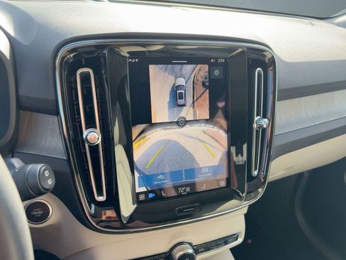 Certified 2024 Volvo XC40 B5 Plus image 23