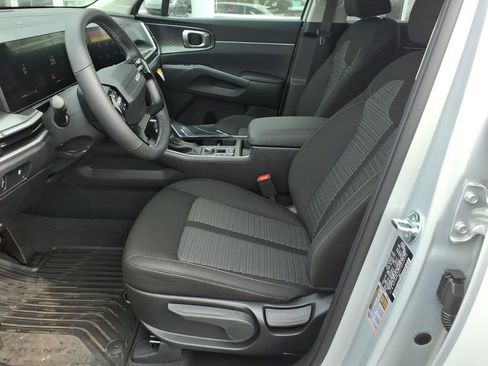 Used 2026 Kia Sorento LX FWD image 14