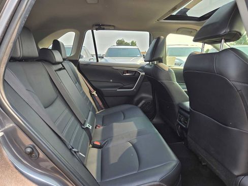 Used 2022 Toyota RAV4 XLE Premium AWD/4WD image 13
