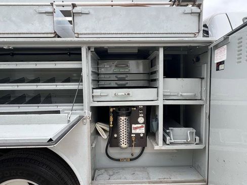 Used 2008 Ford F350 2WD Regular Cab Super Duty image 14