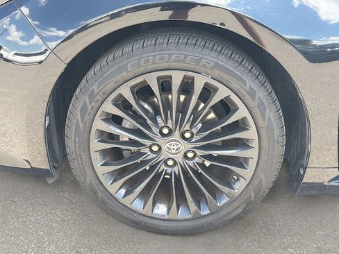 Used 2016 Toyota Avalon Touring FWD image 42