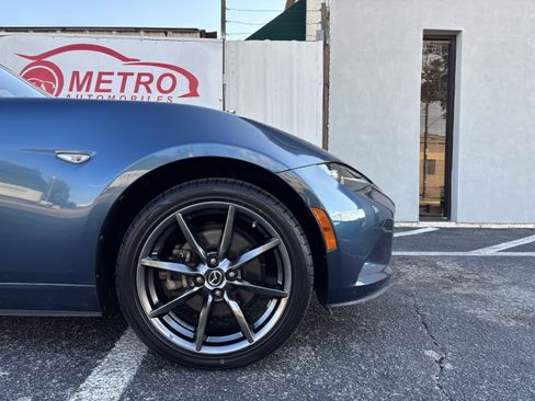 Used 2019 MAZDA MX-5 Miata RF Grand Touring image 12