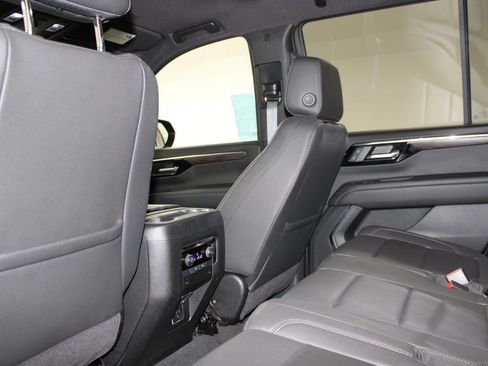 Used 2025 Chevrolet Tahoe LT AWD/4WD image 27