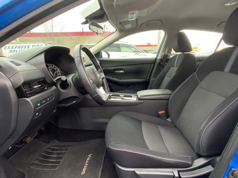 Used 2021 Nissan Sentra SV image 11