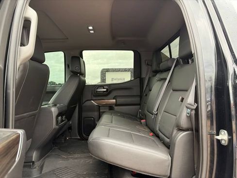 Used 2020 Chevrolet Silverado 1500 LT Trail Boss w/ Midnight Edition AWD/4WD image 19