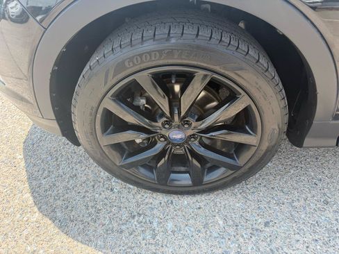 Used 2017 Ford Escape Titanium AWD/4WD image 12