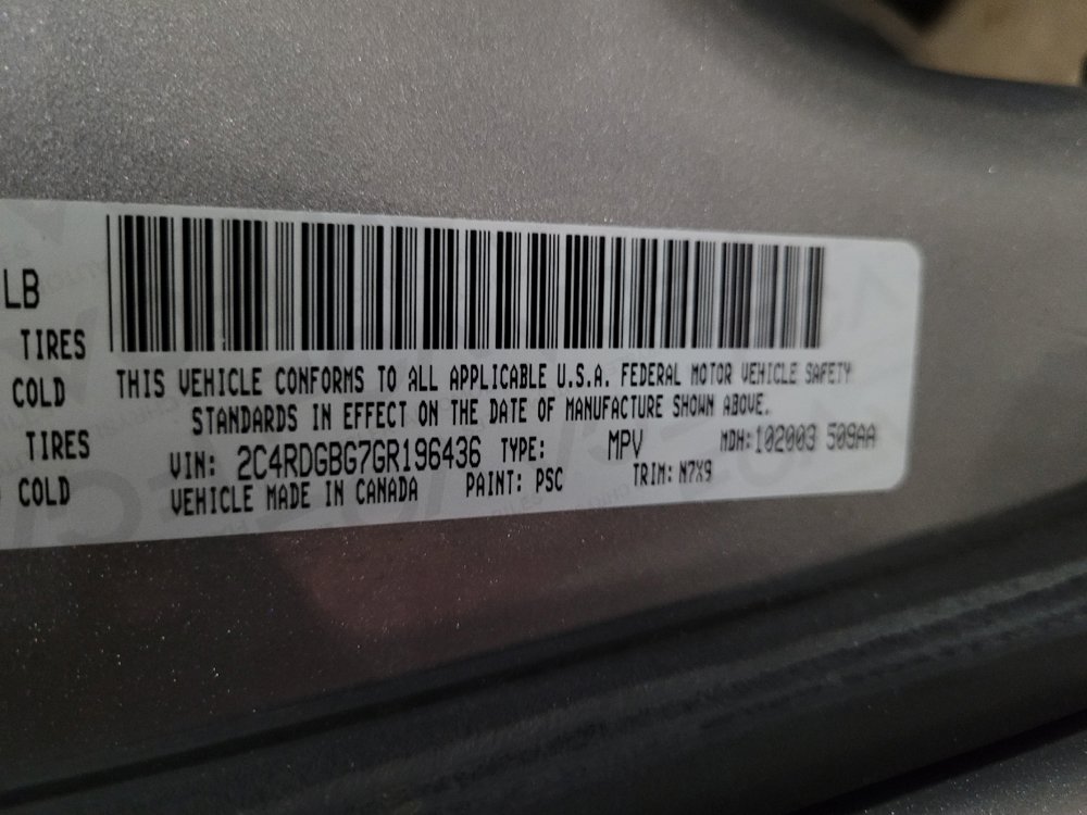 Used 2016 Dodge Grand Caravan SE FWD image 33