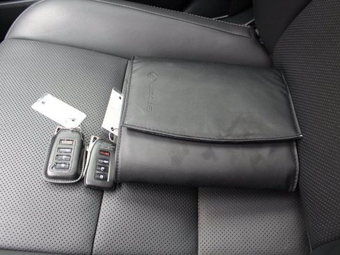 Used 2016 Lexus IS 300 AWD w/ Navigation System Package image 16