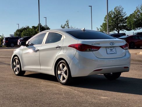 Used 2012 Hyundai Elantra GLS w/ Preferred Pkg 3 FWD image 4