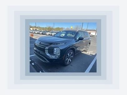 Used 2025 Mitsubishi Outlander SEL