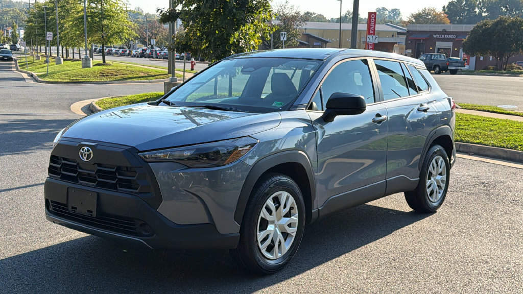 Used 2026 Toyota Corolla Cross L FWD image 2