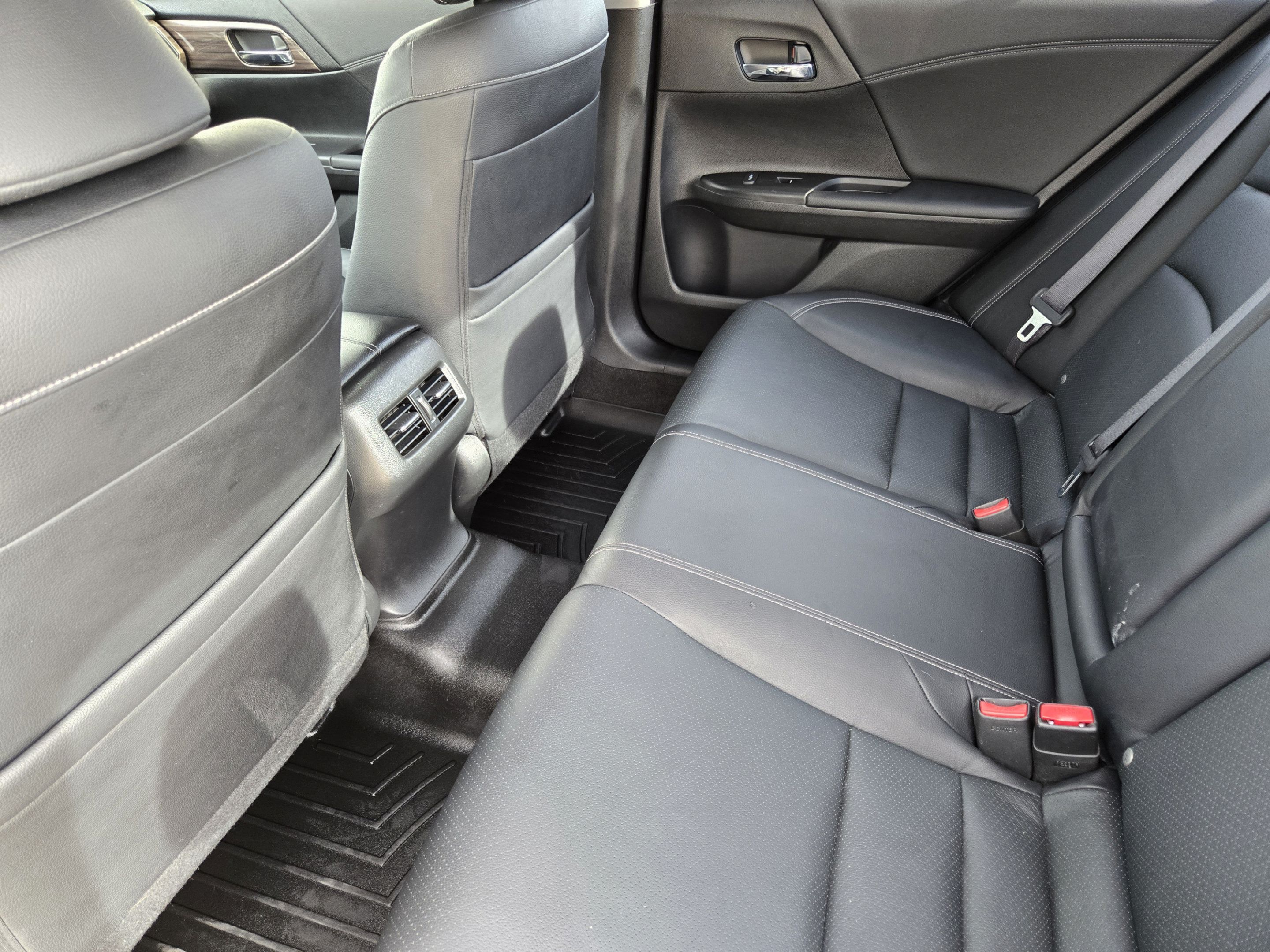Used 2017 Honda Accord Touring image 26