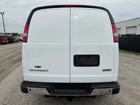 New 2025 GMC Savana 2500 w/ Driver Convenience Package image 4