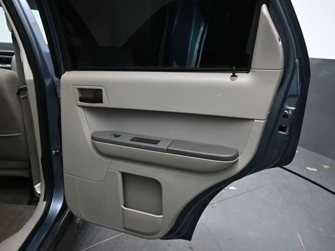Used 2011 Ford Escape XLT image 18