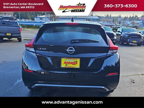 Used 2023 Nissan Leaf S image 4