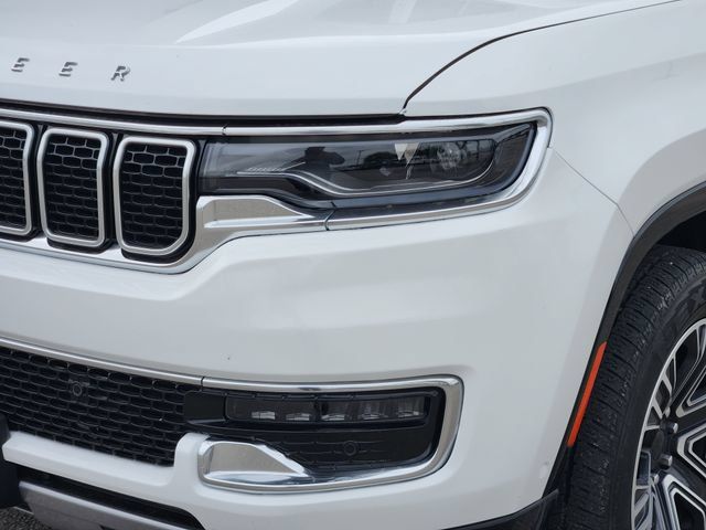Used 2024 Jeep Wagoneer Series II AWD/4WD image 7