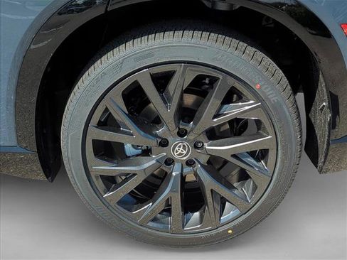 New 2026 Toyota Crown Signia image 9