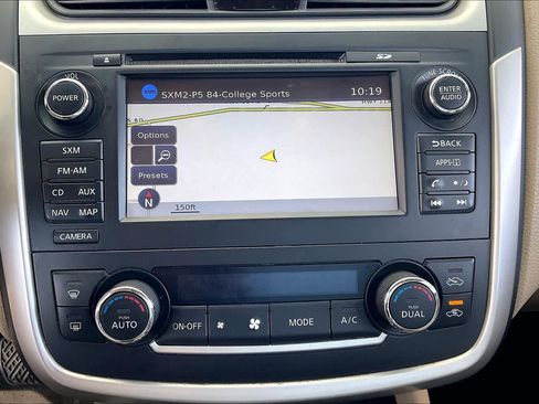 Used 2017 Nissan Altima 2.5 SV w/ Convenience Package FWD image 33