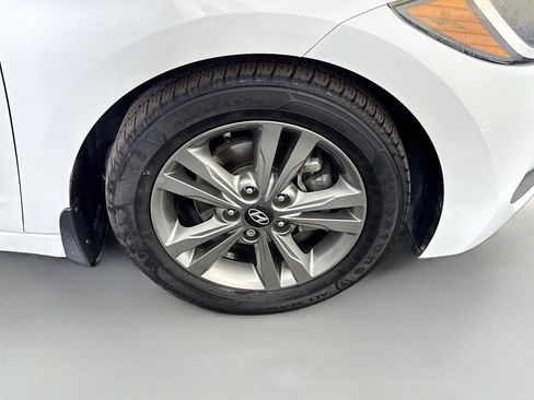 Used 2018 Hyundai Elantra SEL w/ Cargo Package FWD image 31