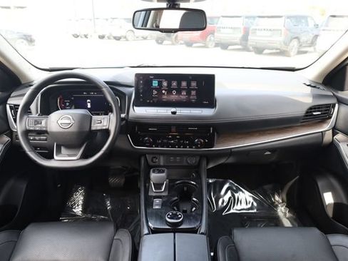 Used 2026 Nissan Rogue Platinum w/ Platinum Premium Package AWD/4WD image 16