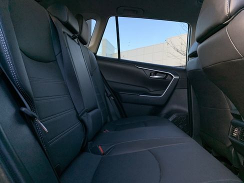 Used 2024 Toyota RAV4 XLE Premium image 33