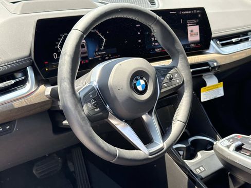 New 2026 BMW X1 xDrive28i w/ Technology Package AWD/4WD image 2