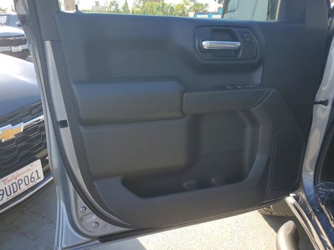 New 2026 Chevrolet Silverado 1500 Custom Trail Boss w/ LPO, Dark Essentials Package AWD/4WD image 19
