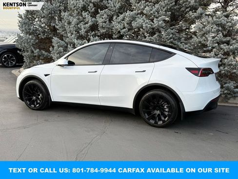 Used 2022 Tesla Model Y Long Range image 5