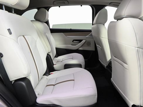 New 2026 MAZDA CX-90 Plug-In Hybrid w/ Premium Plus image 18