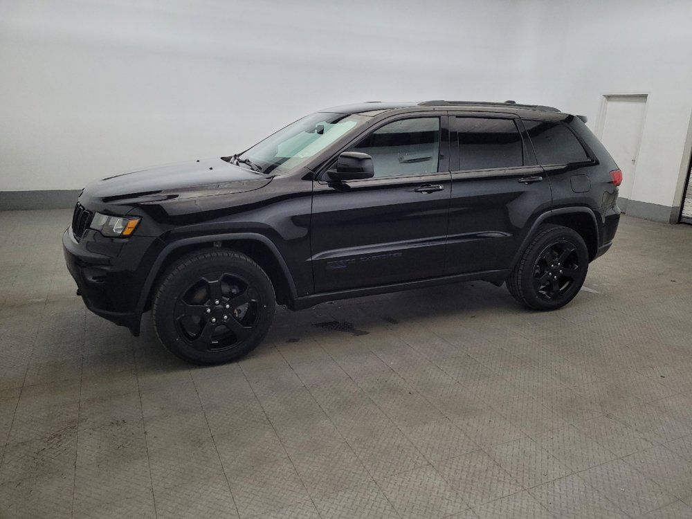 Used 2019 Jeep Grand Cherokee Laredo AWD/4WD image 2