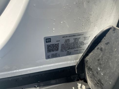 Used 2025 Chevrolet Trax LT w/ LT Convenience Package image 23