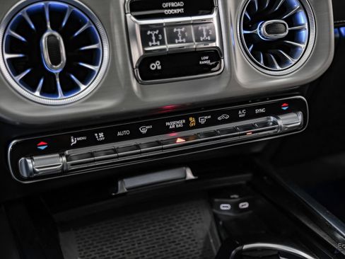 Used 2025 Mercedes-Benz G 550 w/ Exclusive Interior Package image 59
