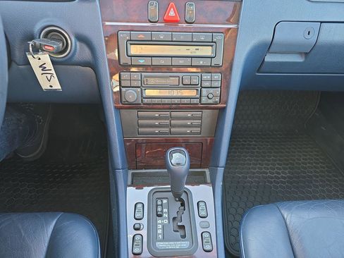 Used 1998 Mercedes-Benz C 230 image 9