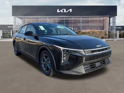New 2025 Kia K4 LXS