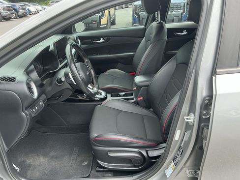 Used 2022 Kia Forte GT w/ GT Technology Package FWD image 15