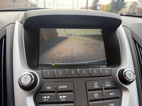 Used 2015 Chevrolet Equinox LT w/ Driver Convenience Package image 14