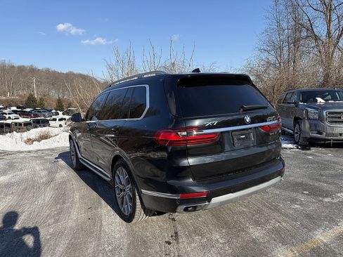 Used 2020 BMW X7 xDrive40i w/ Luxury Seating Package image 4