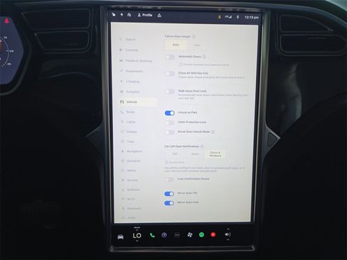 Used 2016 Tesla Model X 90D image 23